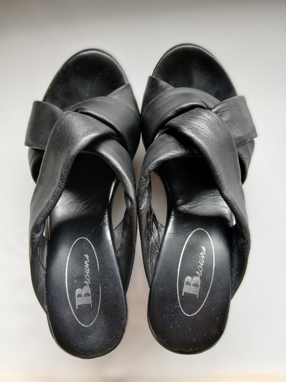 "Browns Shoes" Thick Plush Straps Black Wedge-Heeled Platform Sandals Size 6